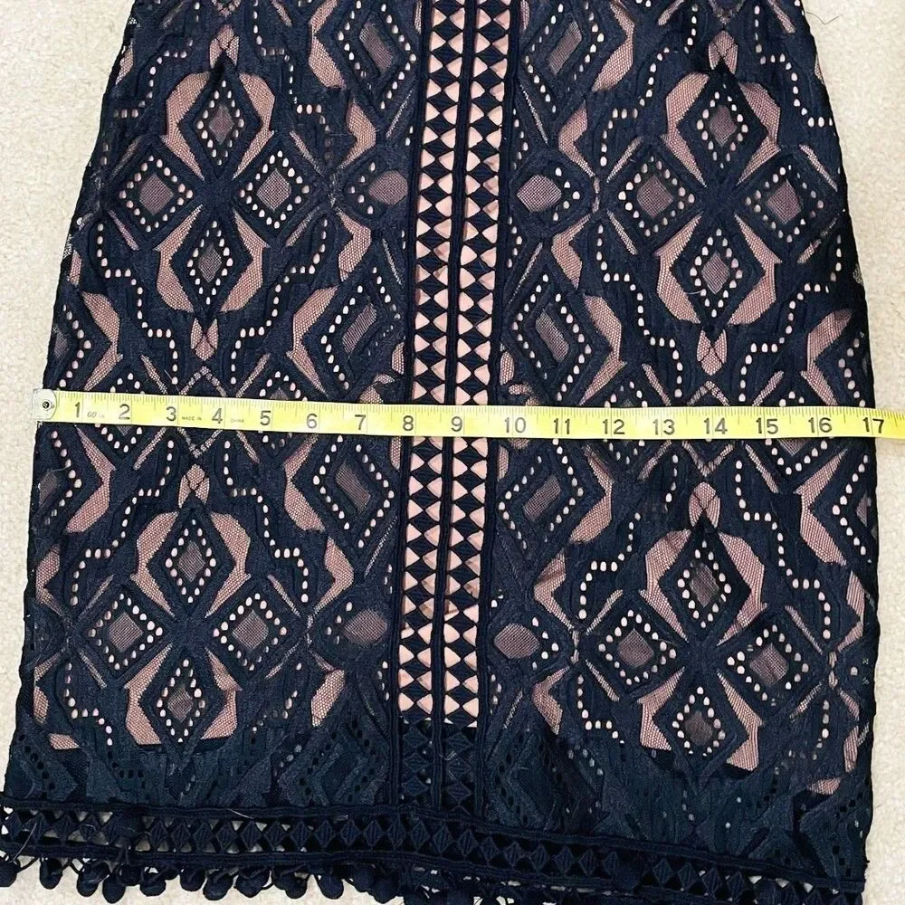 Gianni Bini Women's Size S Black Tan Geometric V-Neck Pom Pom Fringe Side Zip - Picture 8 of 10